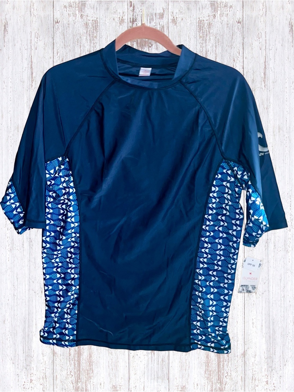 NWT Islander Men’s Dark Blue Short Sleeve Rash Guard with UV Protection Sz L